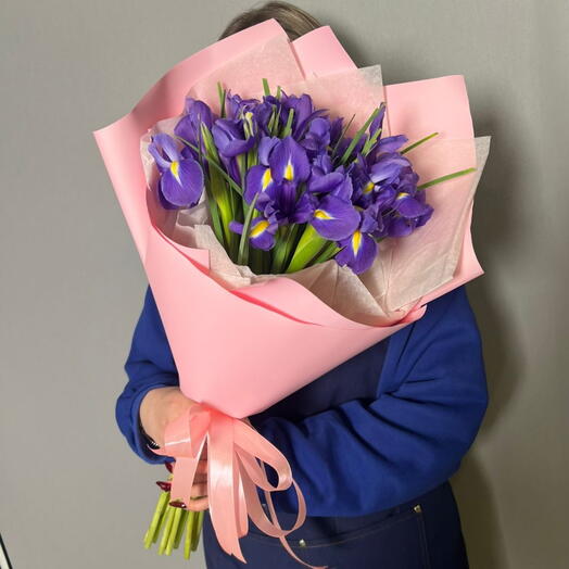 Bouquet of irises 15 pcs.