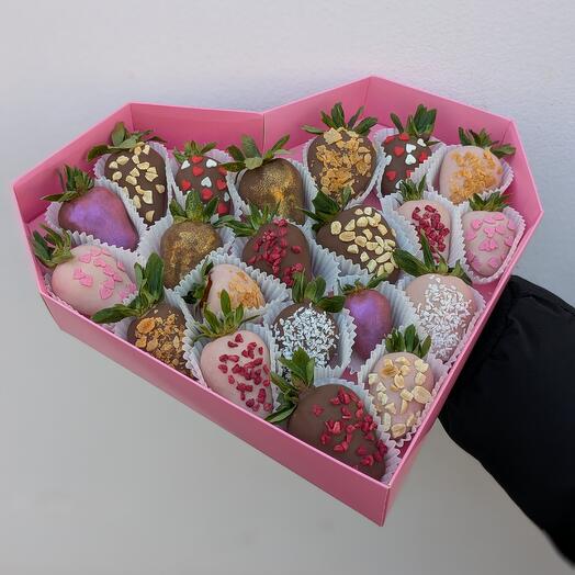 21 клубника в шоколаде