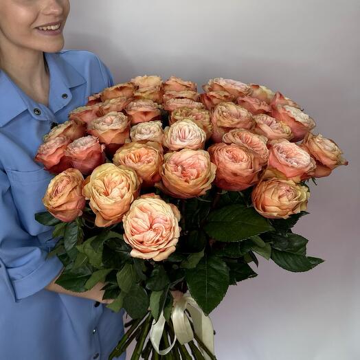 Монобукет из 31 розы Кахала
