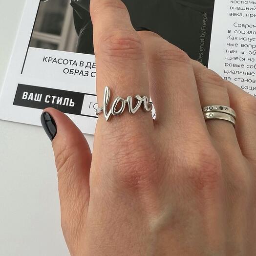 Кольцо Love