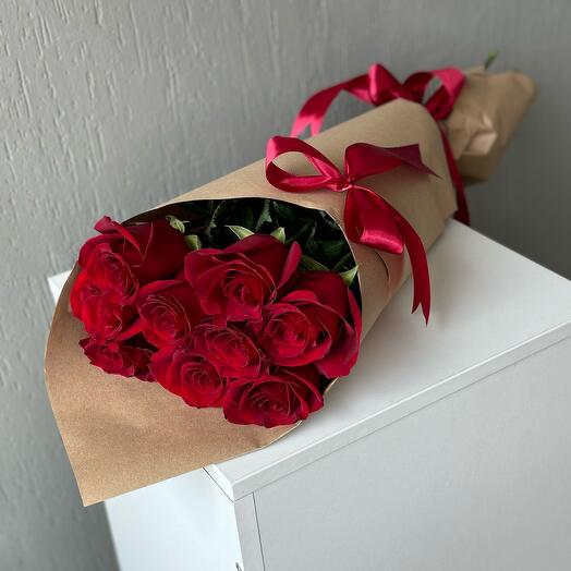 Букет из 9 красных роз Эквадор 70 см в Крафт бумаге 🌹