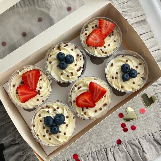Подарочный набор трайфлов с клубникой и голубикой🍓 |для мамы, папы, бабушки, подруги,сестры, мужа, коллеги