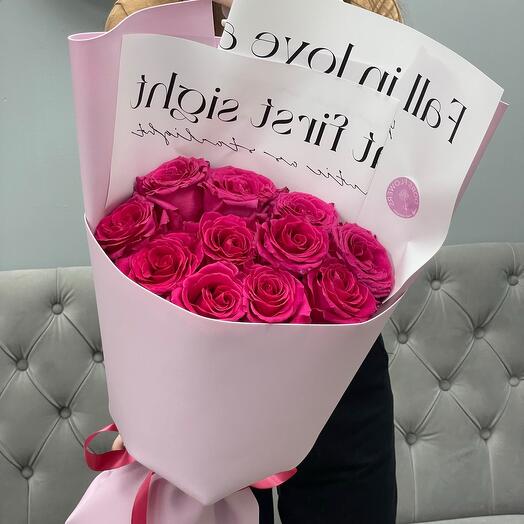 Малиновые импортные розы