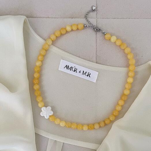 Колье из желтого нефрита для мамы