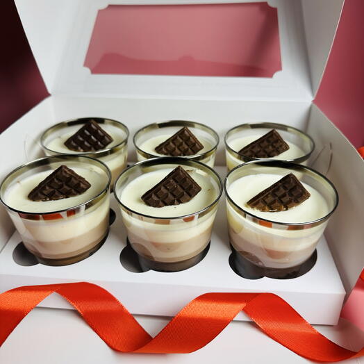 Муссовое пирожное три шоколада в подарок маме, любимым