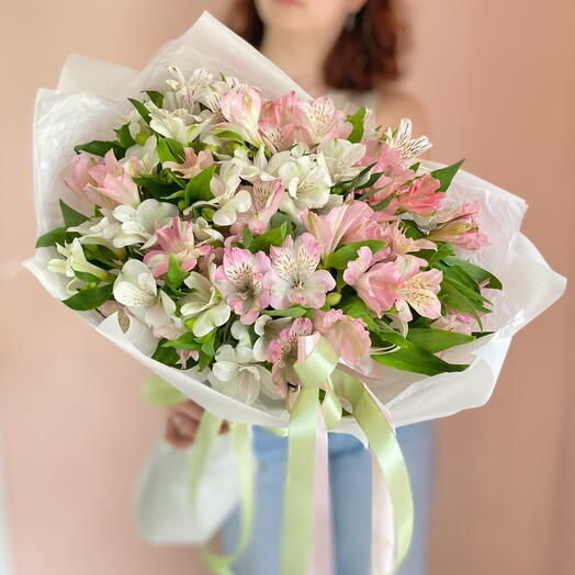 Букет роскошных и стойких альстромерий🌸🌿