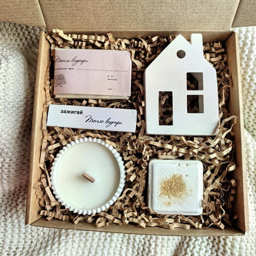 Подарочный набор для мамы, девушки, коллеги со свечой, мылом и гипсовым домиком