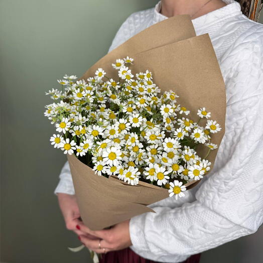 Мини-букет для сестры с ромашками
