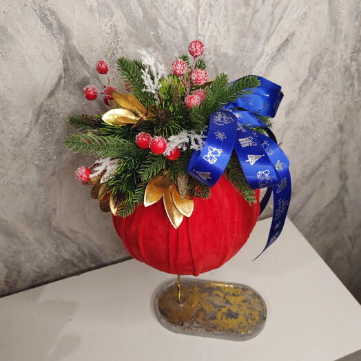 Новогодний шар на подставке 10