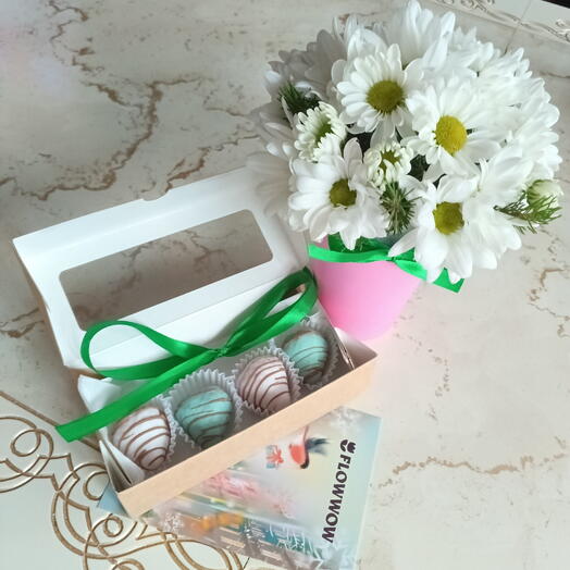 Комбо стаканчик с хризантемой +🍓" Бархатный десерт"