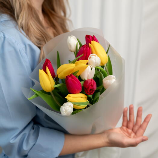 Букет из 15 тюльпанов Микс - Цветочная сказка