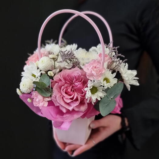 Композиция с пионовидной розой💗