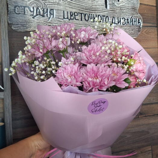 Букет из розовых хризантем