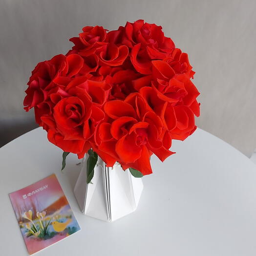 Букет невесты 7 шт французскими красными розами НИНА