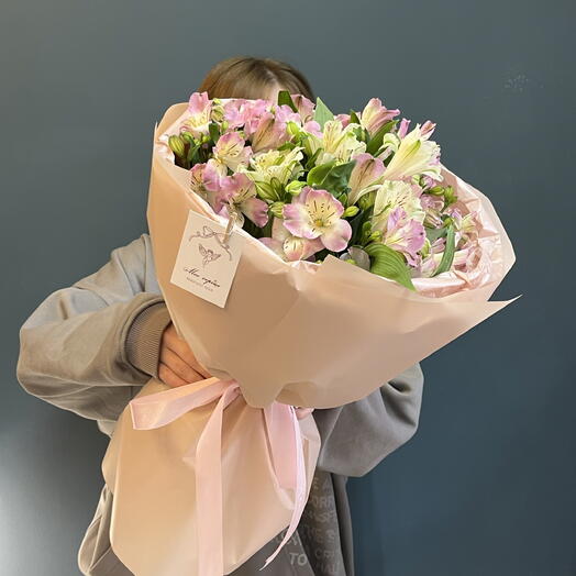 Букет из альстромерии🌸