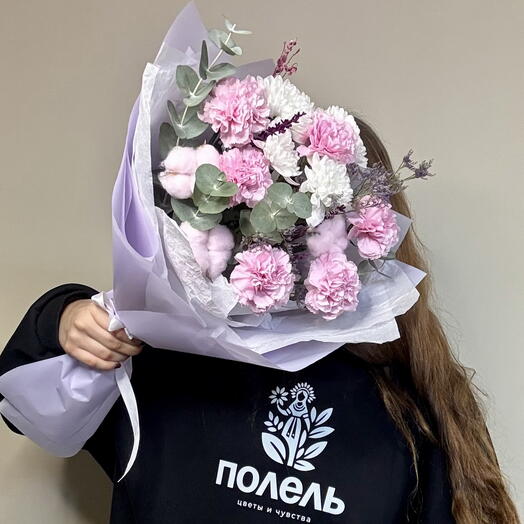 Лавандовый микс из диантусов, хлопка, лимониума и хризантемы