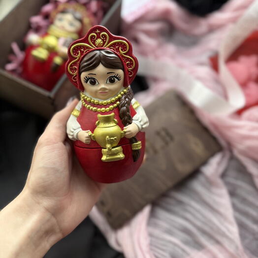 Свеча «Матрешка с самоваром»