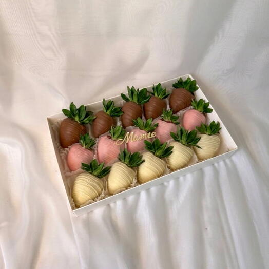 Клубника в шоколаде «Маме» 15шт