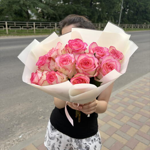 Букет из нежных розовых роз