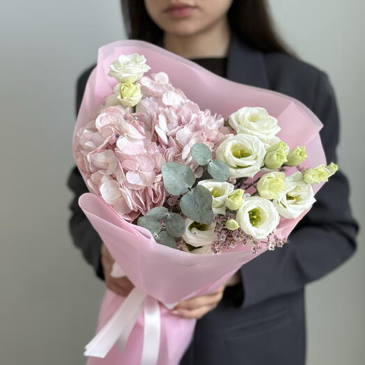 Ramo de hortensias, eustomas y Limonium fragante, ramo 411