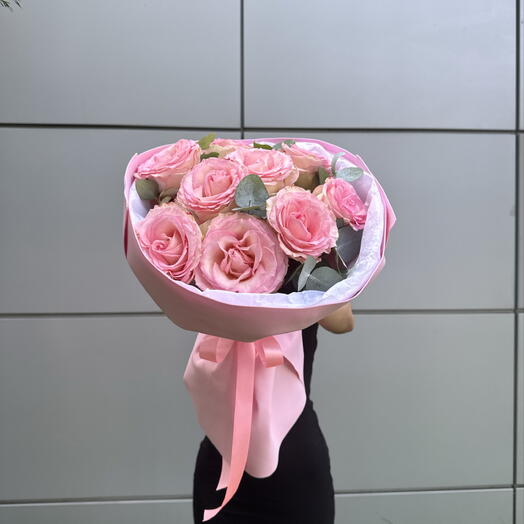 Нежный пышный монобукет из пион роз Esperance с эвкалиптом 🎀💞