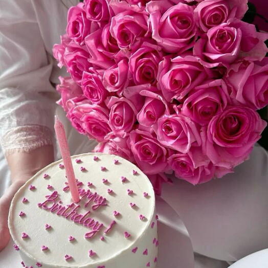 Birthday set with flowers and a cake