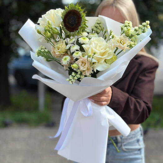 Авторский букет с подсолнухом 💛