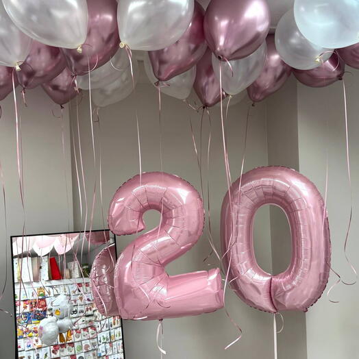 Цифры и 20 шаров под потолок
