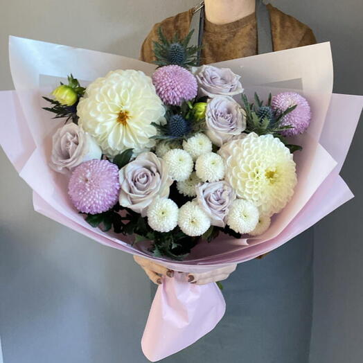 Букет с момоко,георгинами,эрингиум,лавандовой розой 💜🌸