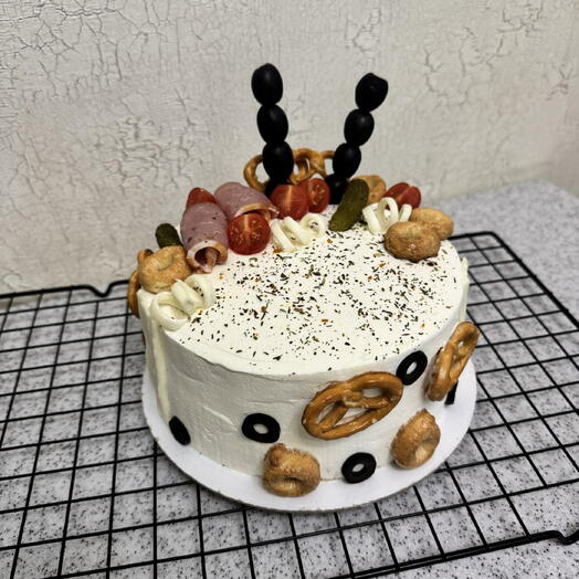 Мясной торт на день отца (диаметр 16 см)