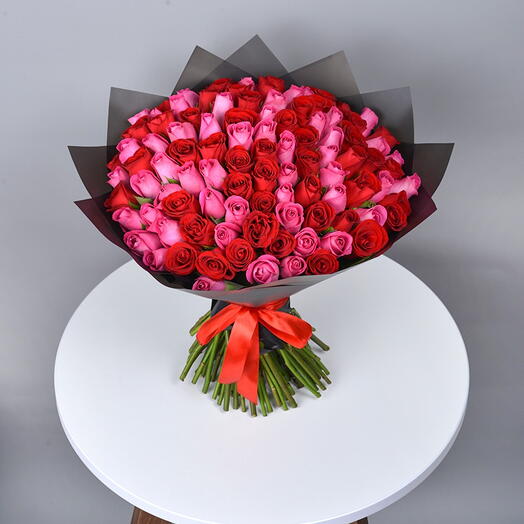 Микс Из 101 Розовой и Красной Розы