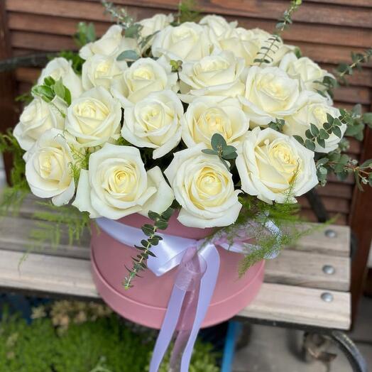 21 roses in a box