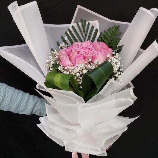 Pink rose bouquet