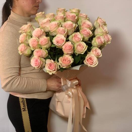 Букет из розовых роз Фрутетта