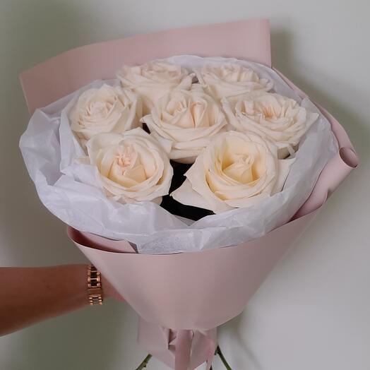 A delightful peony-shaped rose of premium class in the bouquet "White Angel"