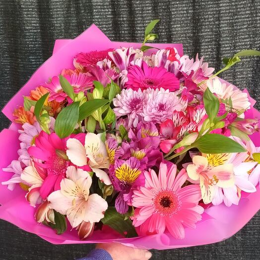 Ramo prefabricado con gerberas