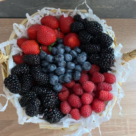 ЭКО Корзина из ягод