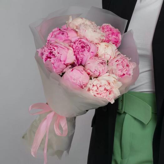 Bouquet of peonies