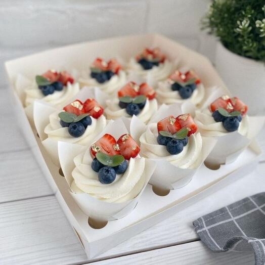 Капкейки с ягодами