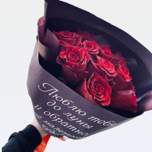 Ramo de 11 rosas rojas con letras personalizadas