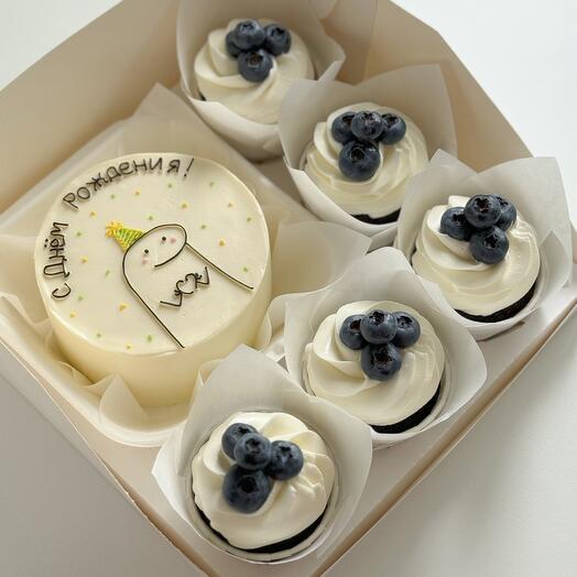 Pastel de Bento y cupcakes feliz cumpleaños