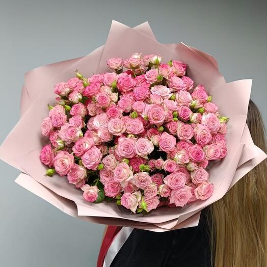 Букет из 29 кустовых роз