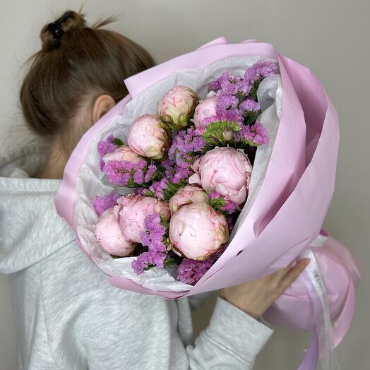 Bouquet of the "Best" (peonies, statice)