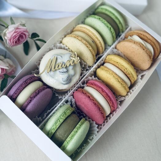 Ассорти макарон «день мамы» 8шт