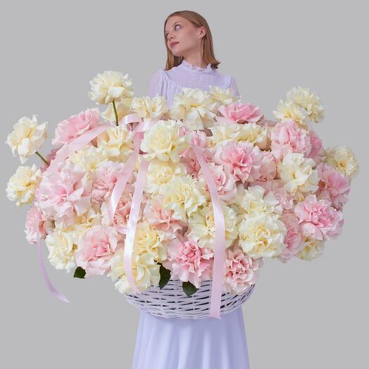 101 French Roses in a delicate flower basket. Bouquet F201 Flowers of the Capital