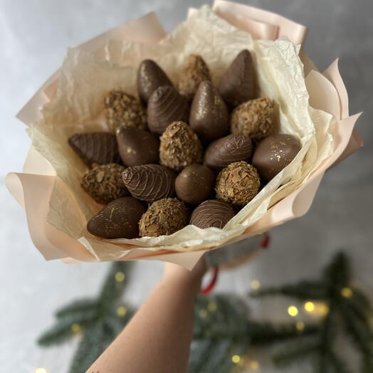 Bouquet of strawberries in Belgian milk chocolate 19 pcs
