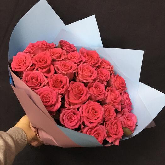 25 розовых розочек