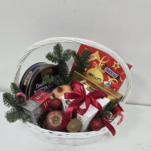 Новогодняя корзина М 45 см