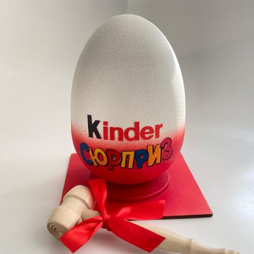Детский торт «Kinder сюрприз»