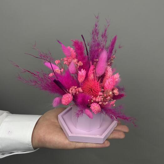 Композиция из сухоцветов